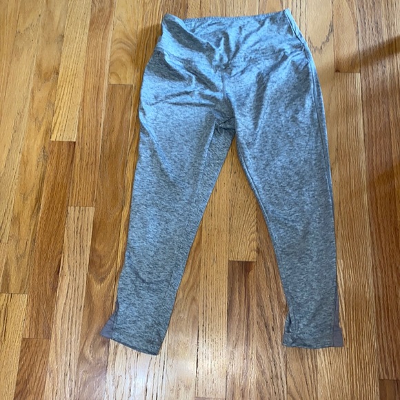LIKE NEW High Waisted VOGO Capris - Picture 1 of 4
